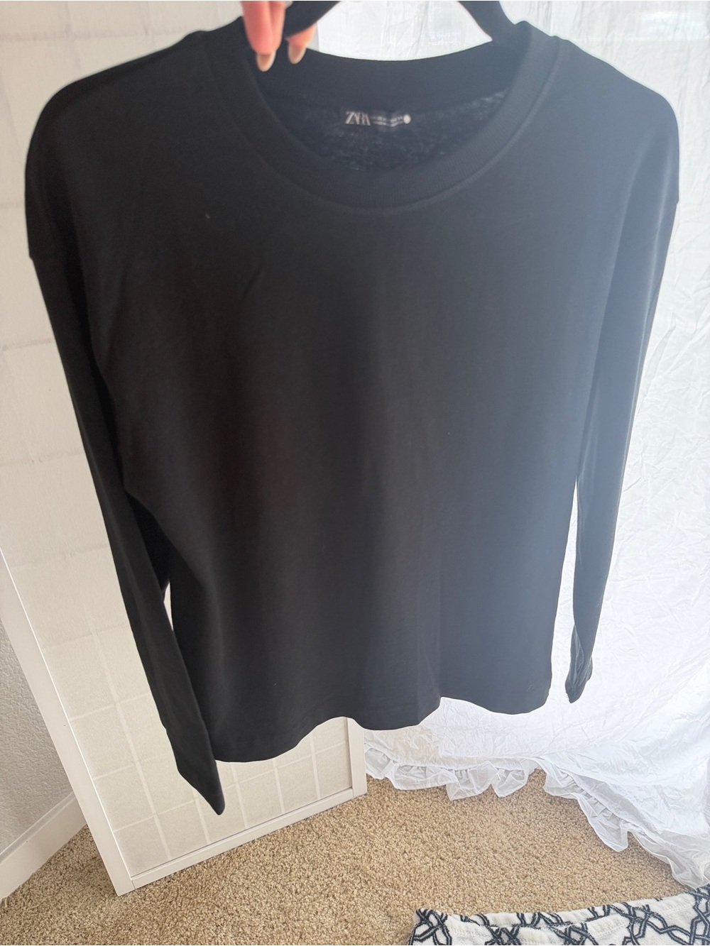 Zara Black Crewneck Long Sleeve Top
